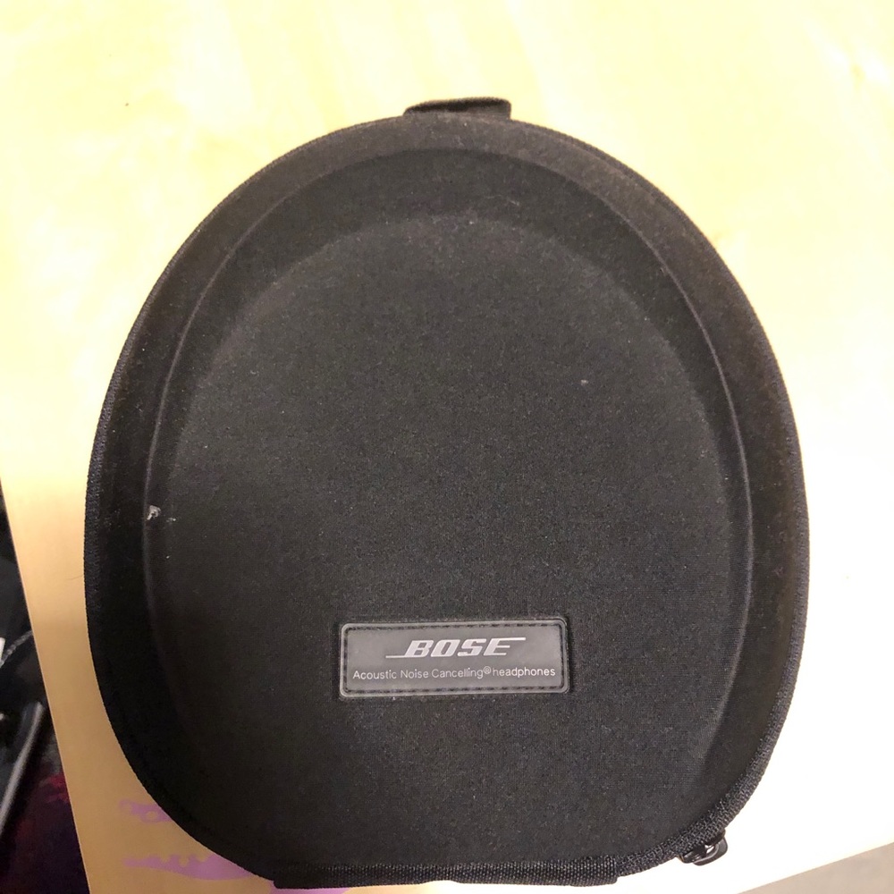 RESERVED Bose quiet comfort headphones